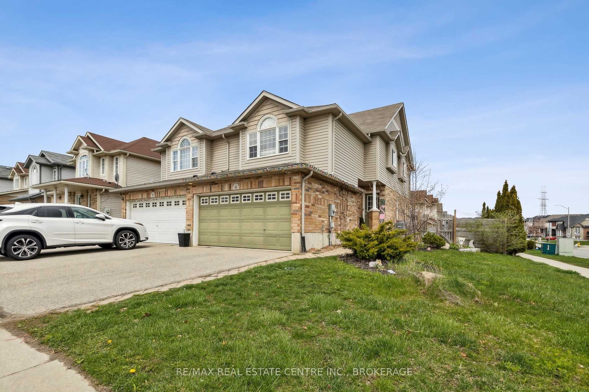 4 Seabrook Dr