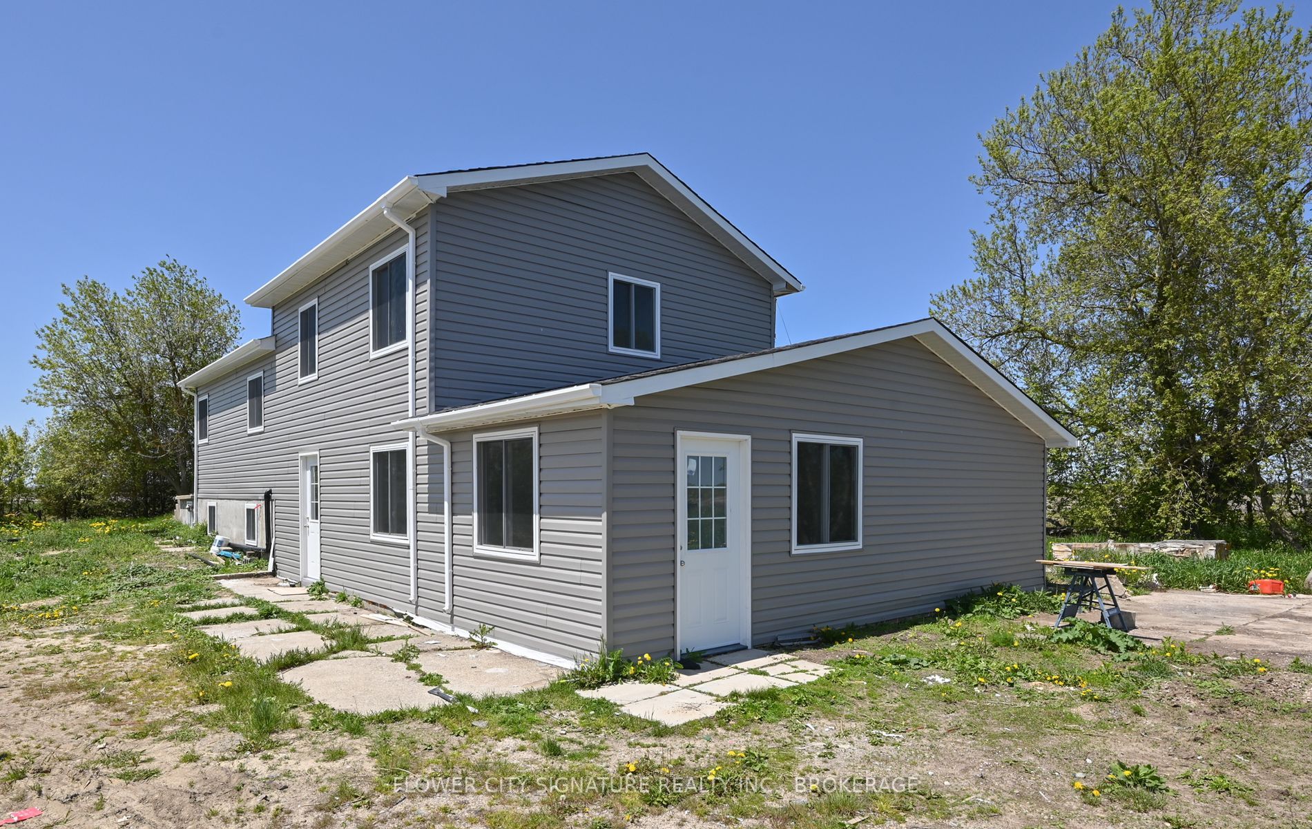 375077 6th Line