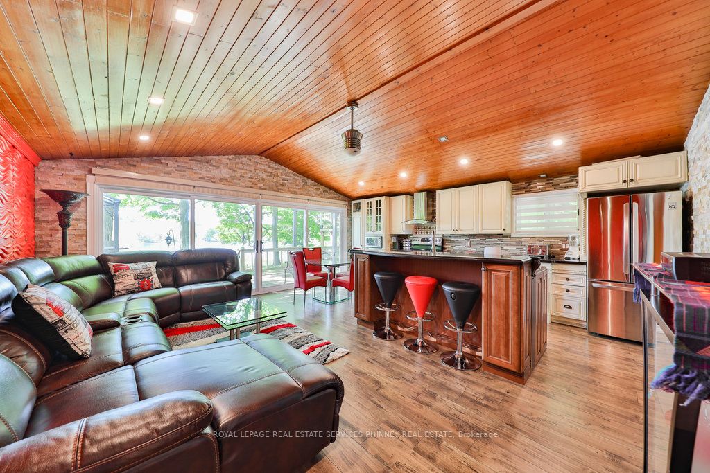 5374 Close Point Rd, #15