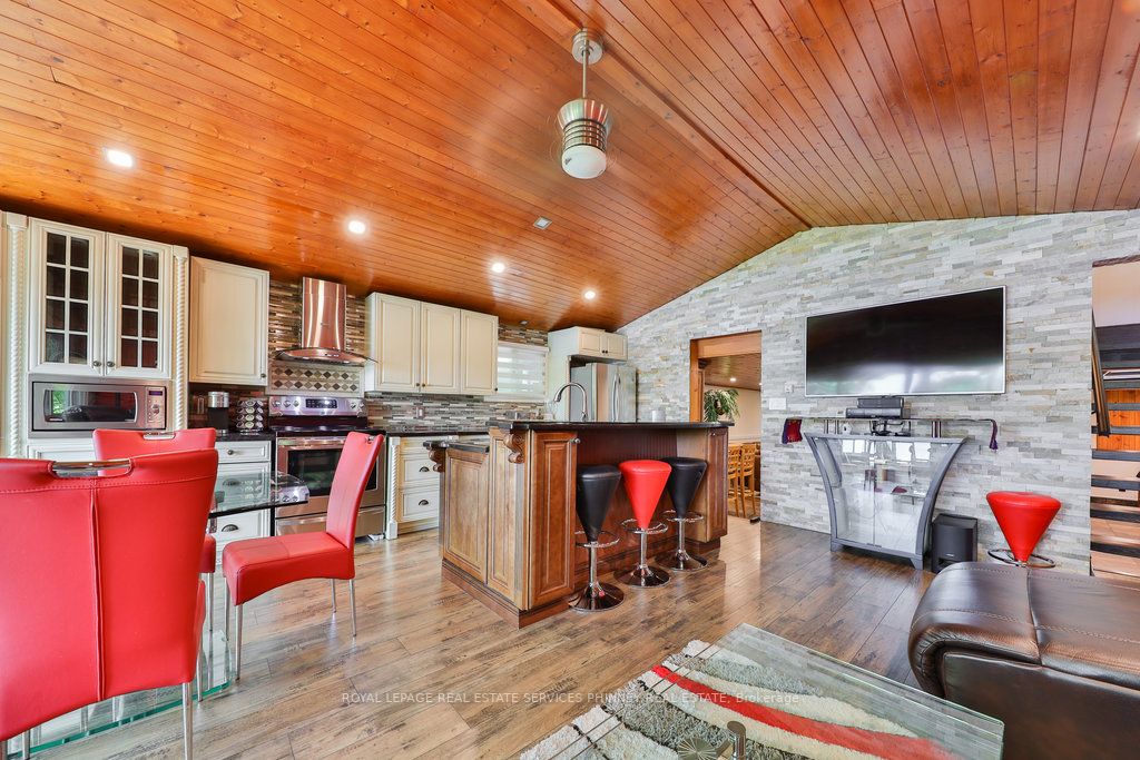 5374 Close Point Rd, #15