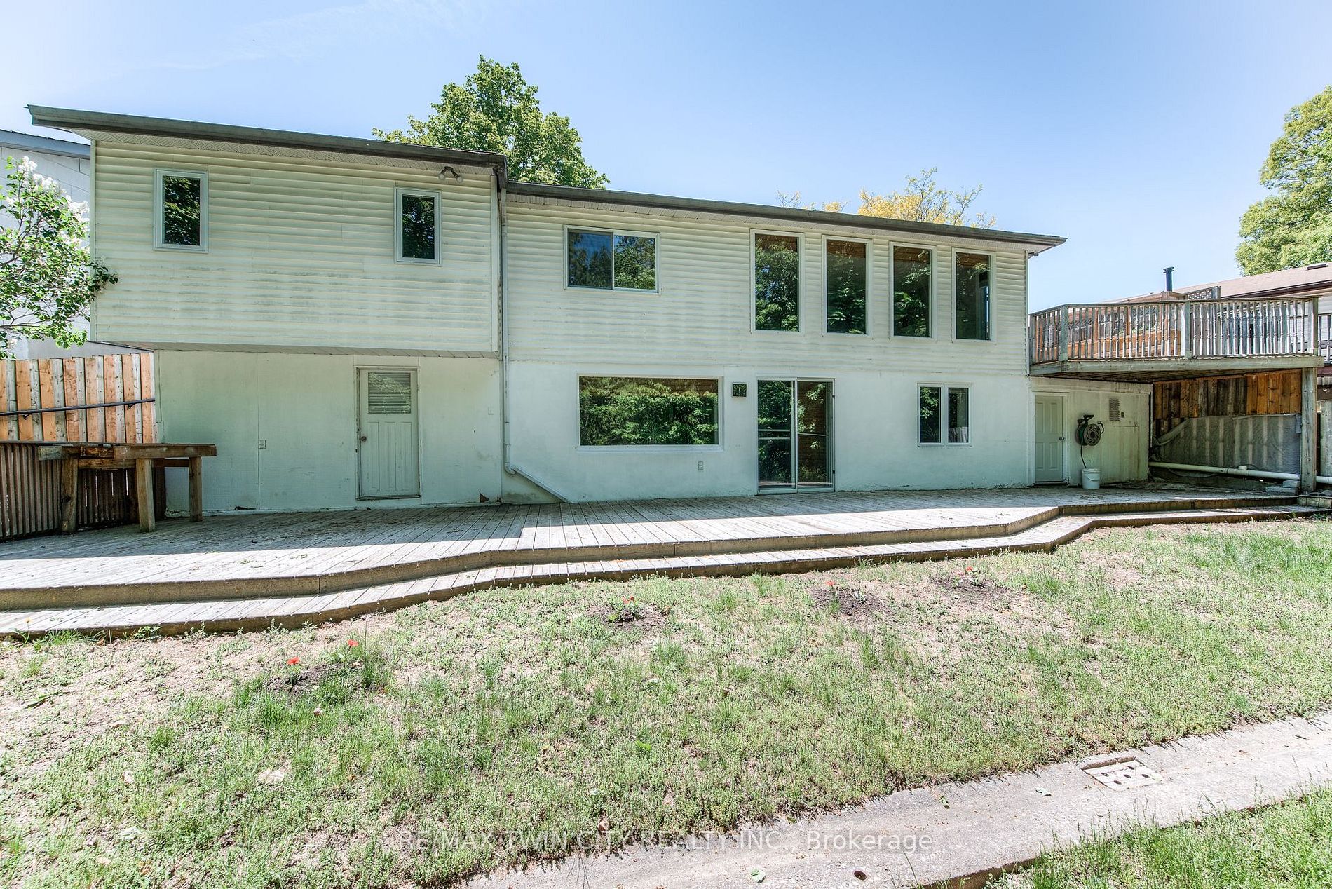 22 Blackhorne Crescent