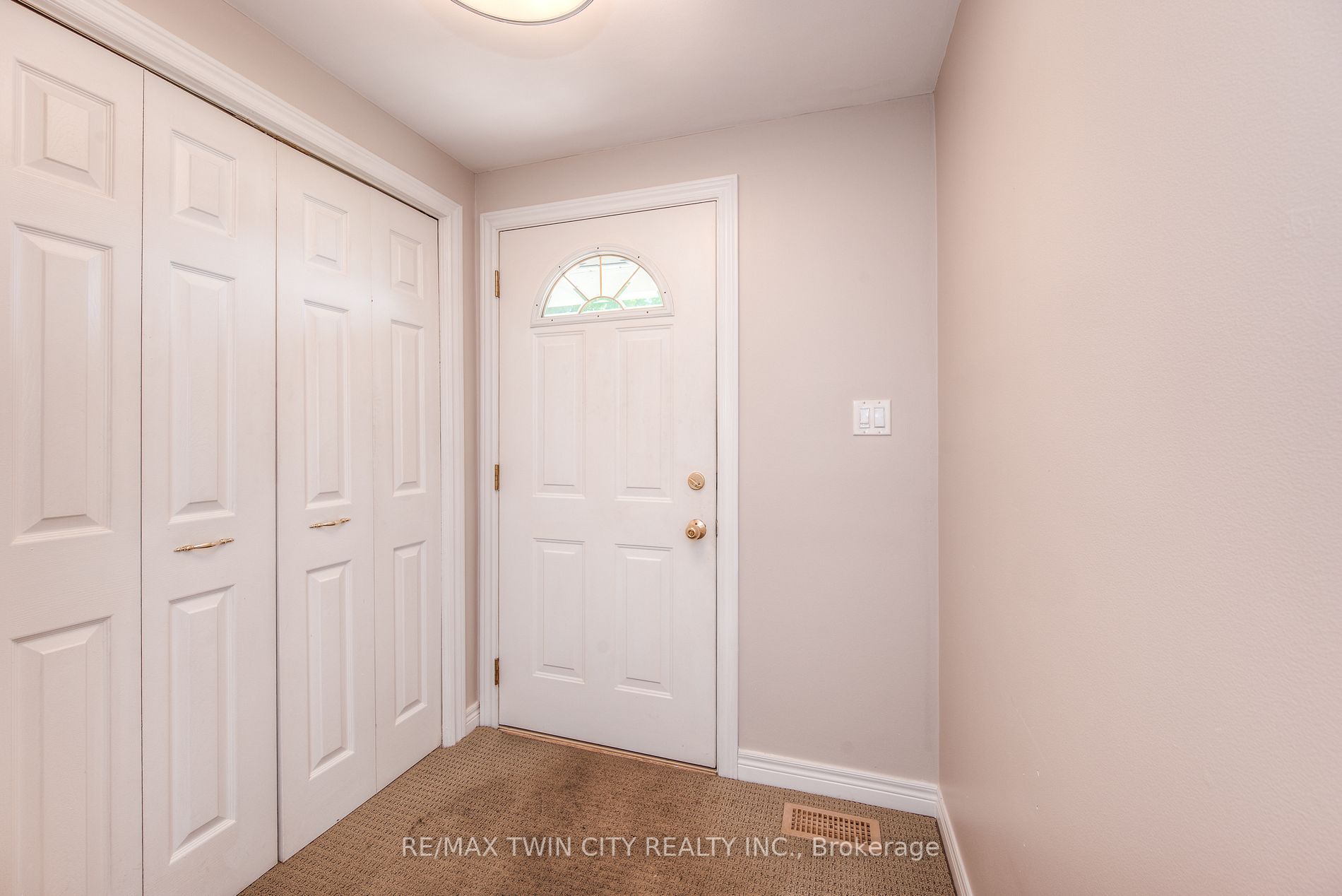 22 Blackhorne Crescent