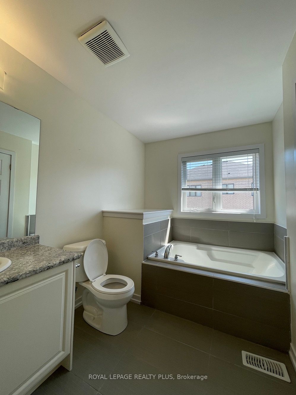 12 Pagebrook Crescent