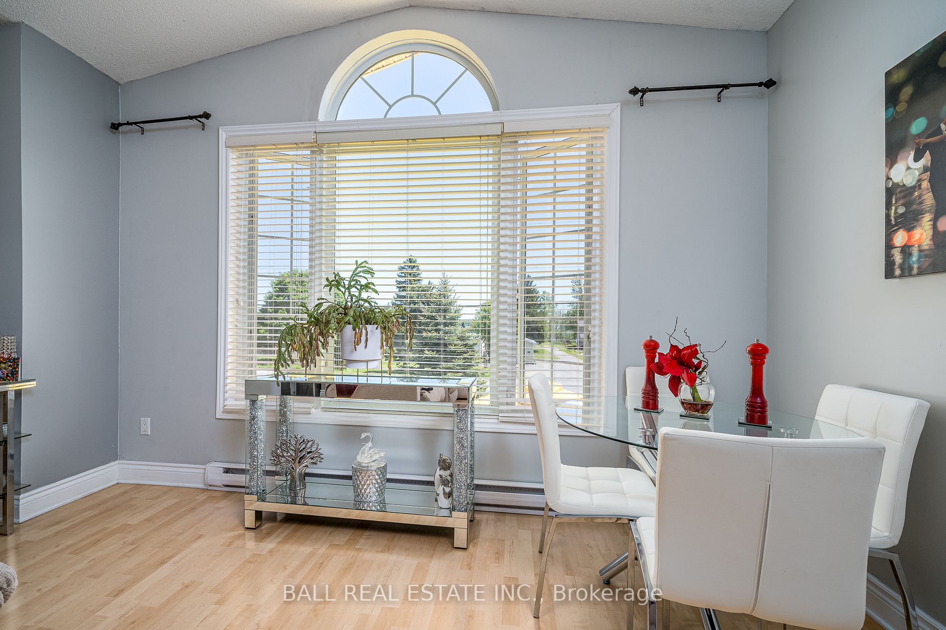 9 Bayview Dr