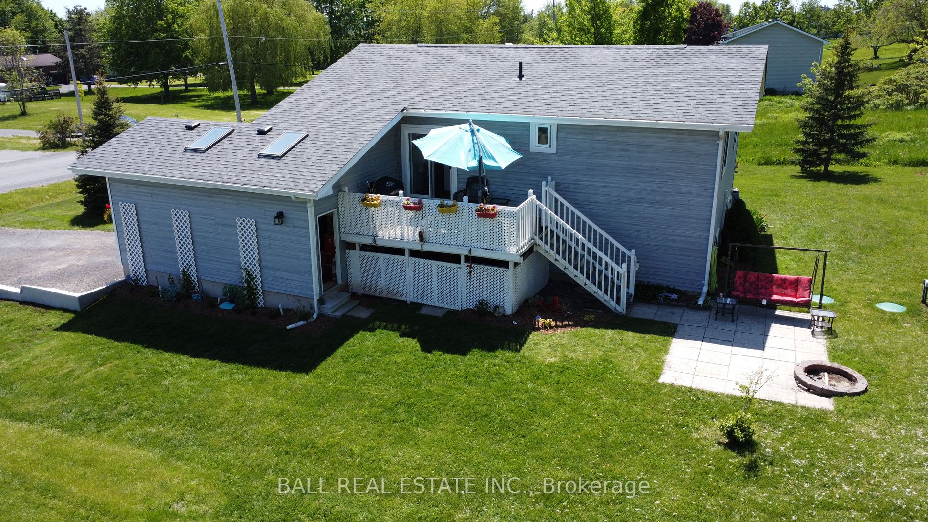 9 Bayview Dr