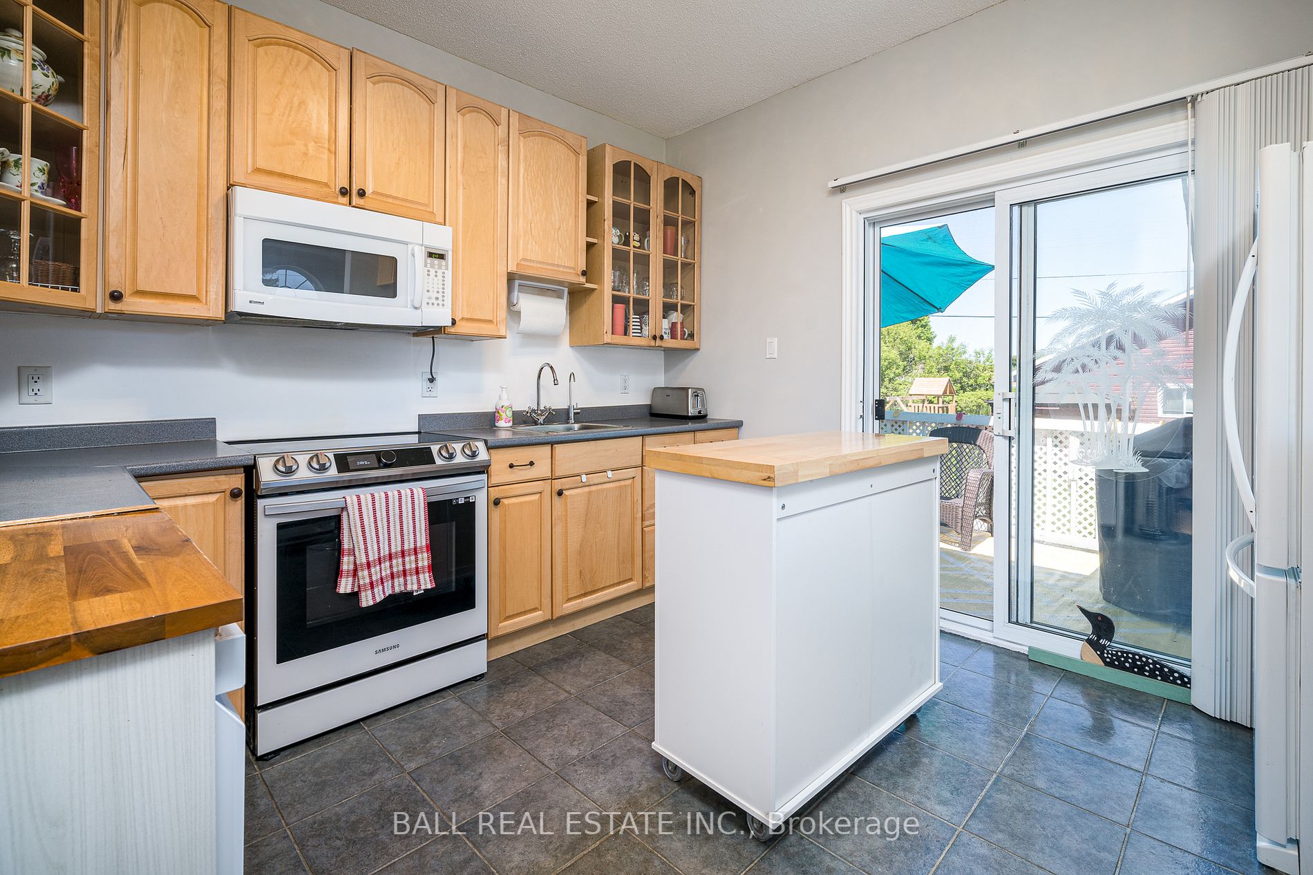 9 Bayview Dr