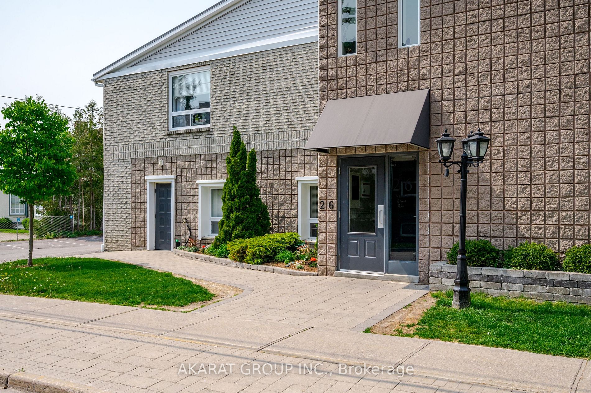 26 Spencer St E, #212