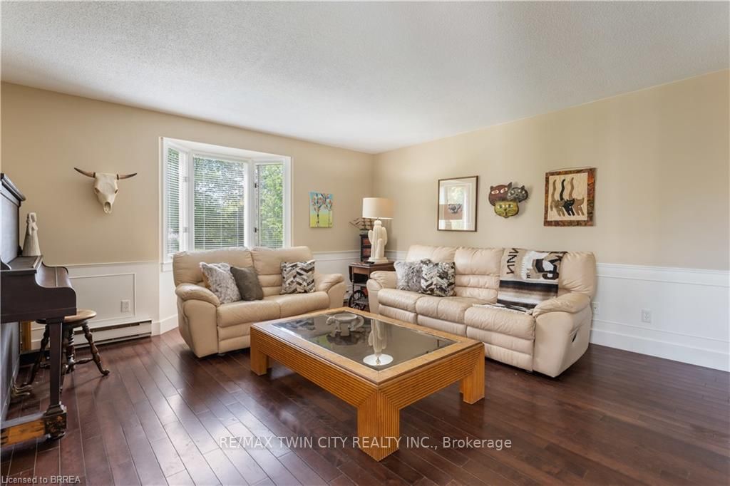 64 RIDGEWOOD Drive