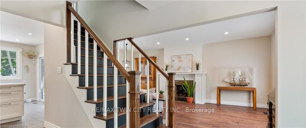 64 RIDGEWOOD Drive