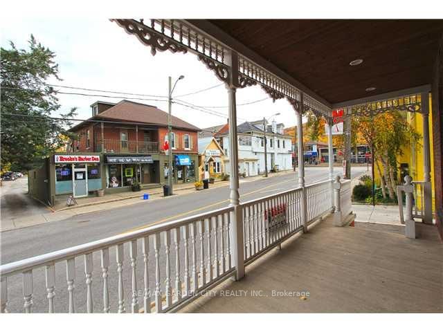 7 Ontario St
