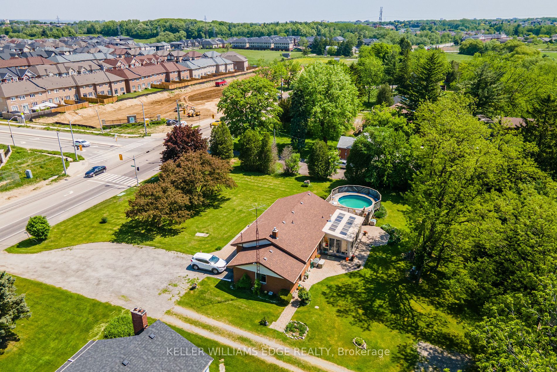 1048 Garner Rd E