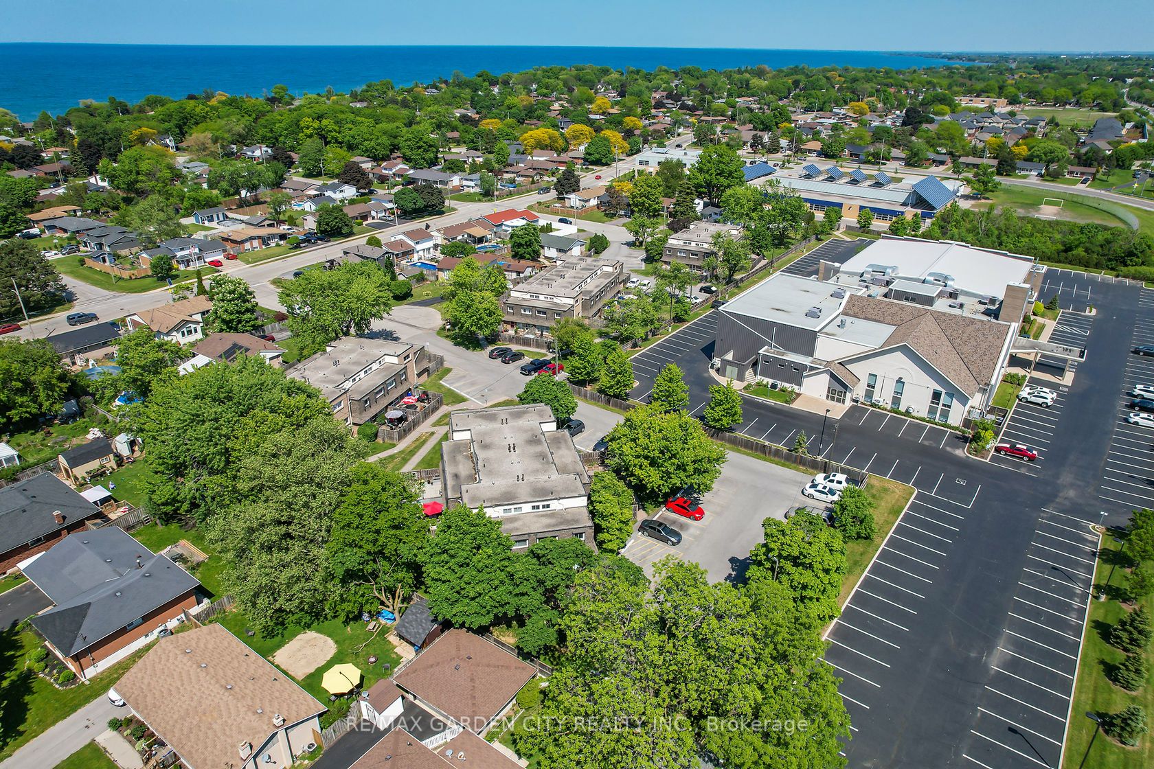 7 Viking Crt, #407