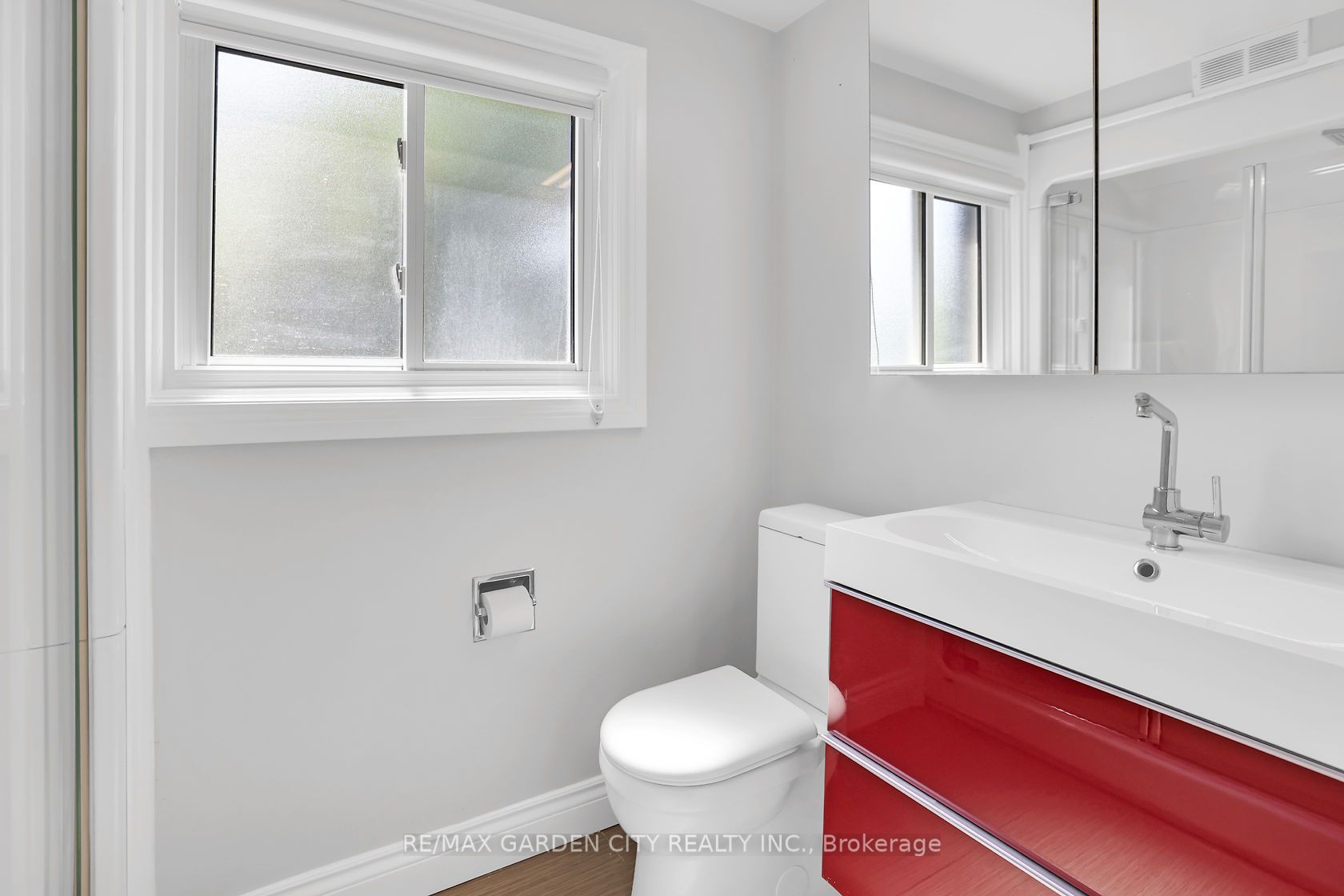 7 Viking Crt, #407