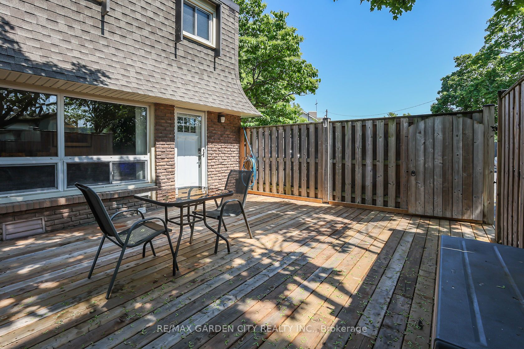7 Viking Crt, #407