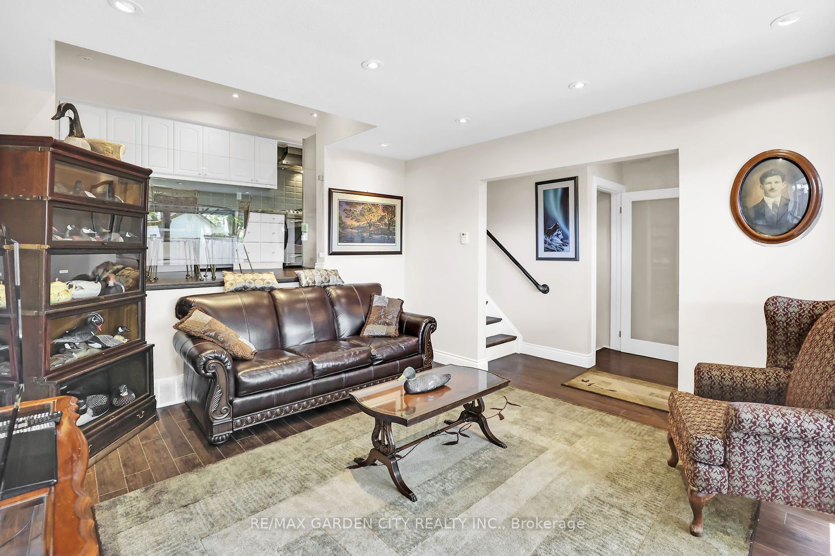 7 Viking Crt, #407
