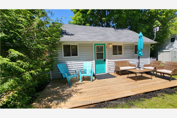 5428 Young St, Hamilton Township