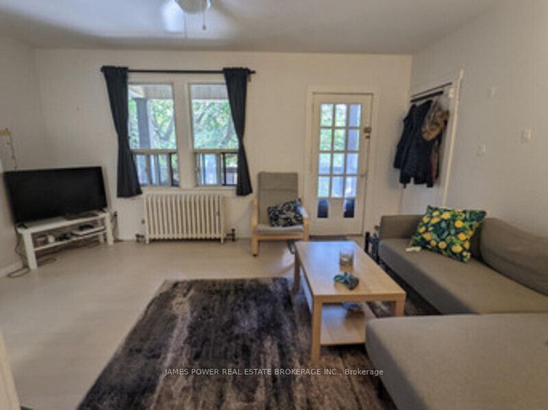 4 Hyde Park Avenue, #8