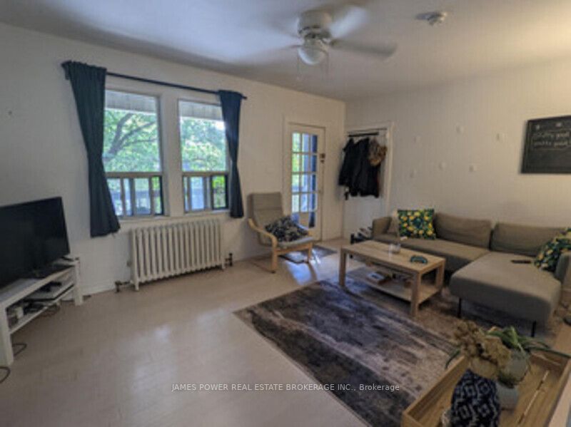 4 Hyde Park Avenue, #8