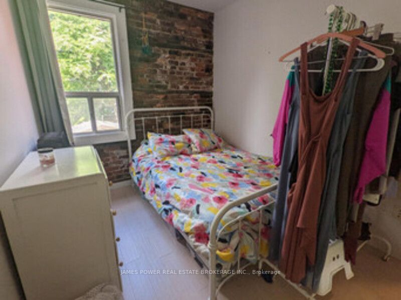 4 Hyde Park Avenue, #8