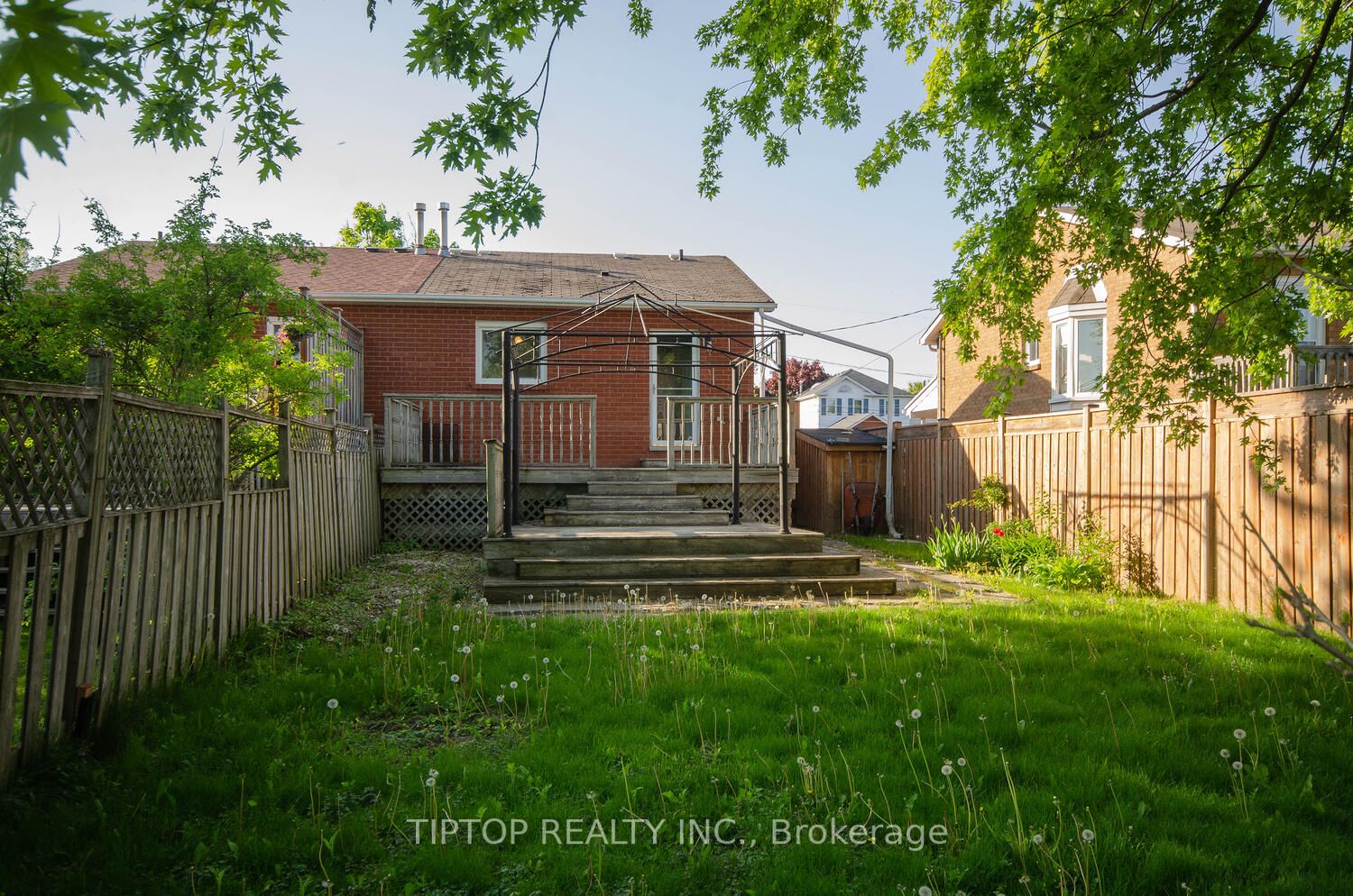 481 Burnham Manor Crt