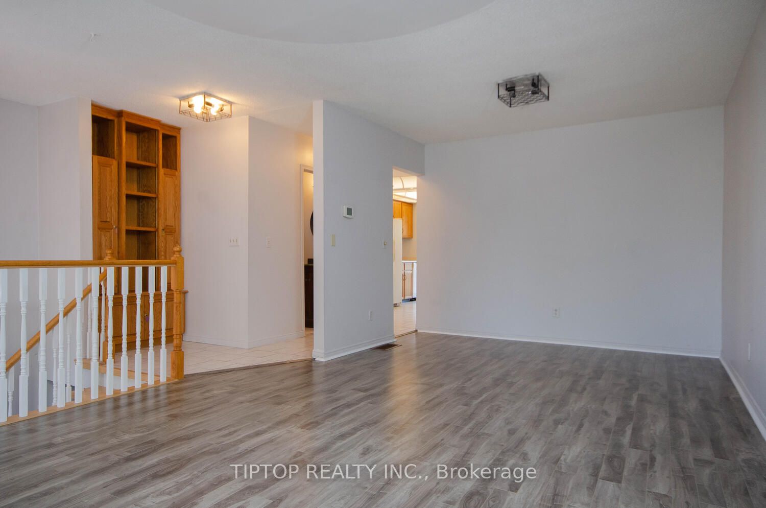 481 Burnham Manor Crt