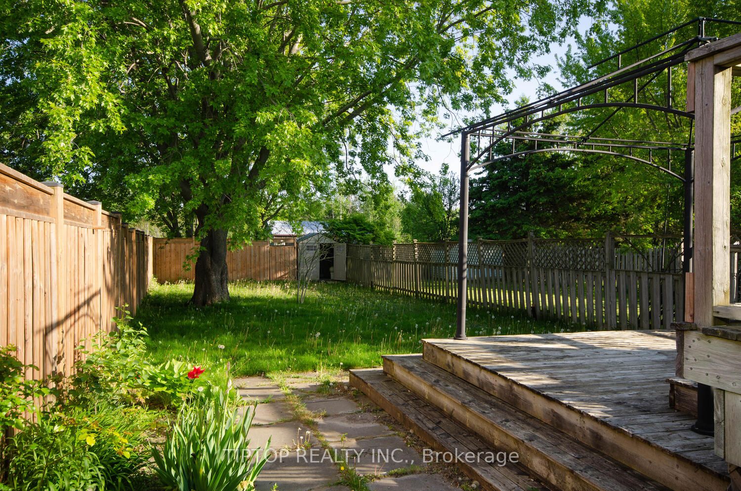 481 Burnham Manor Crt