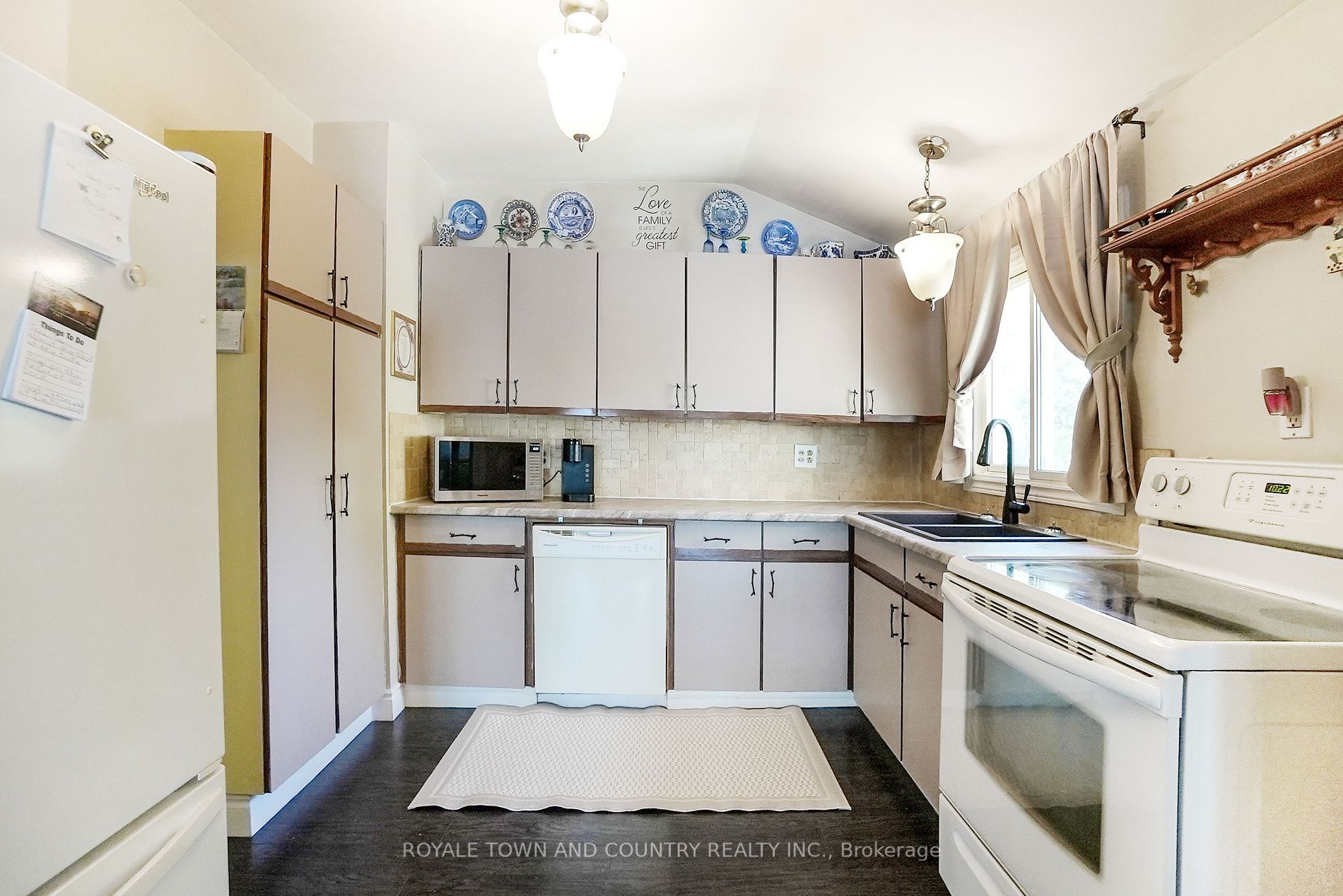 93 Driftwood Shores Rd