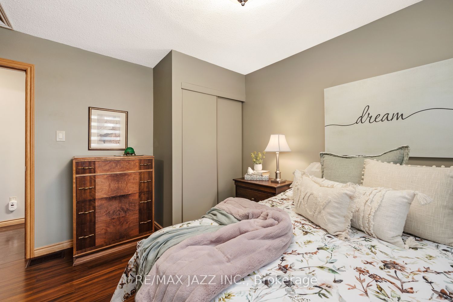 Listing X6075208 - Large Photo # 19