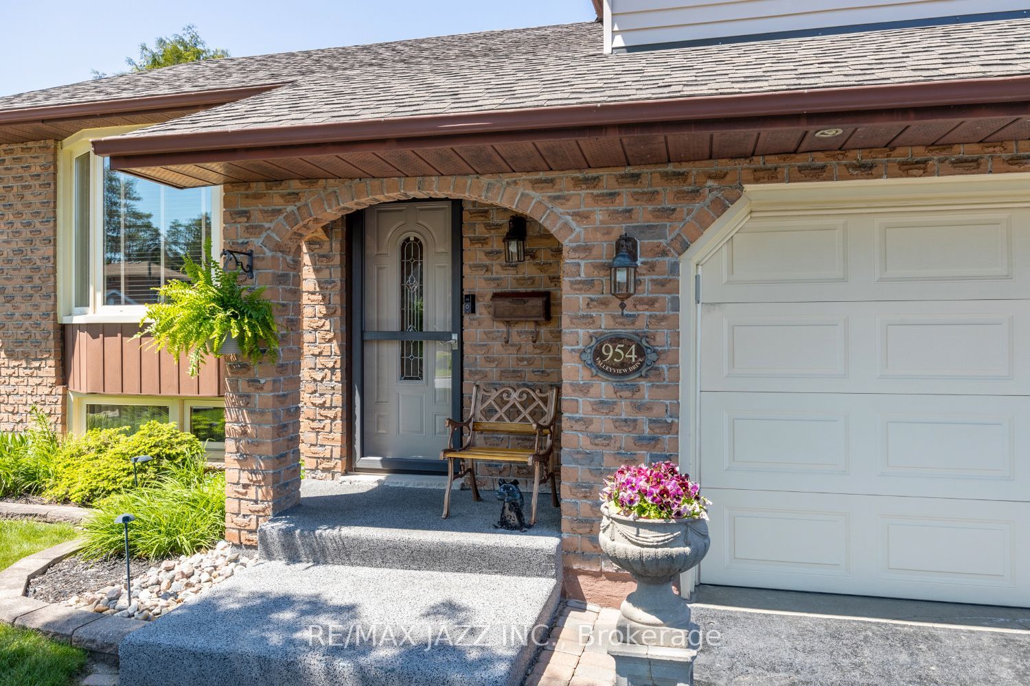 Listing X6075208 - Large Photo # 3