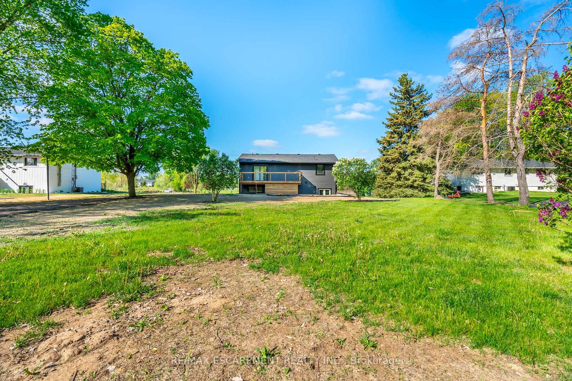 146 7th Concession Rd E