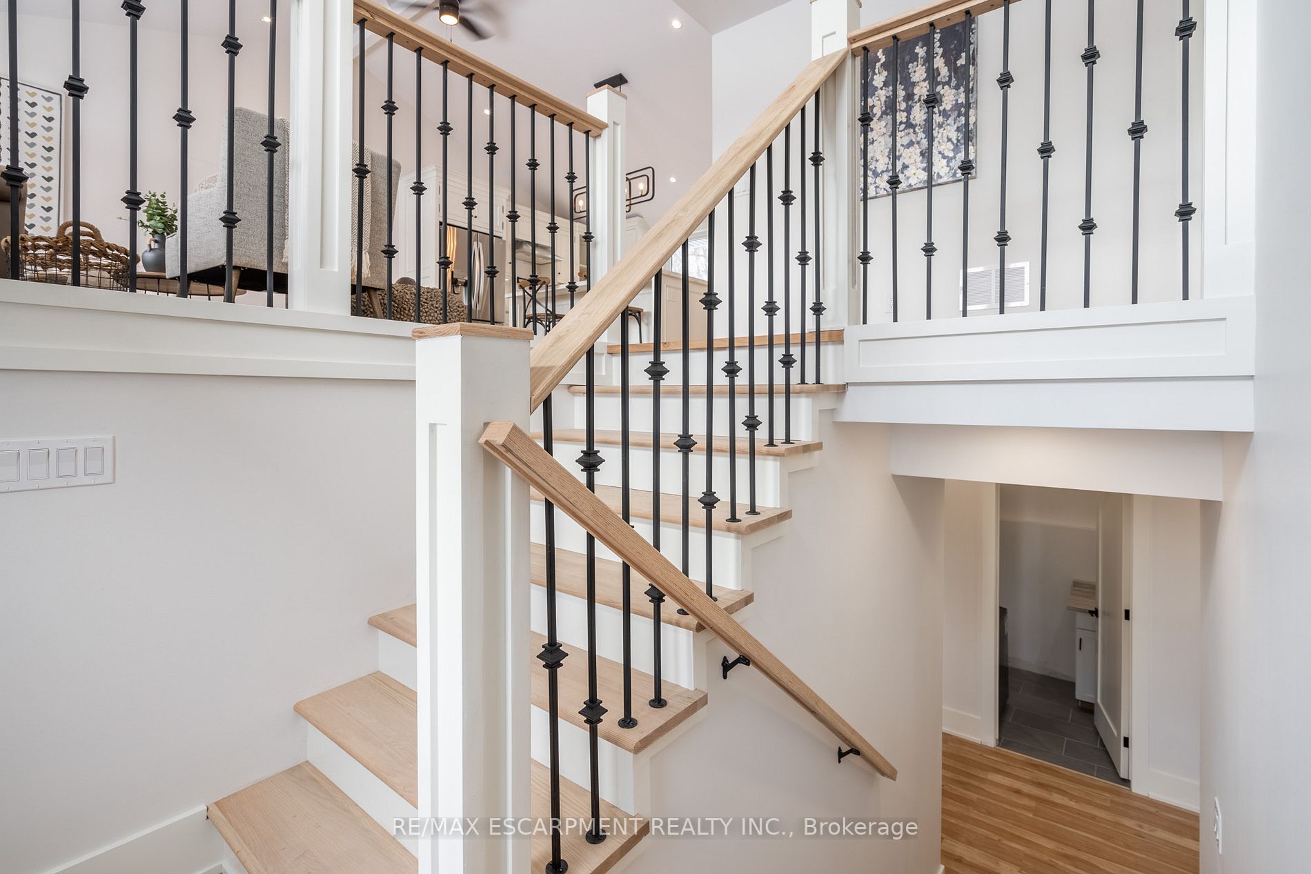 146 7th Concession Rd E