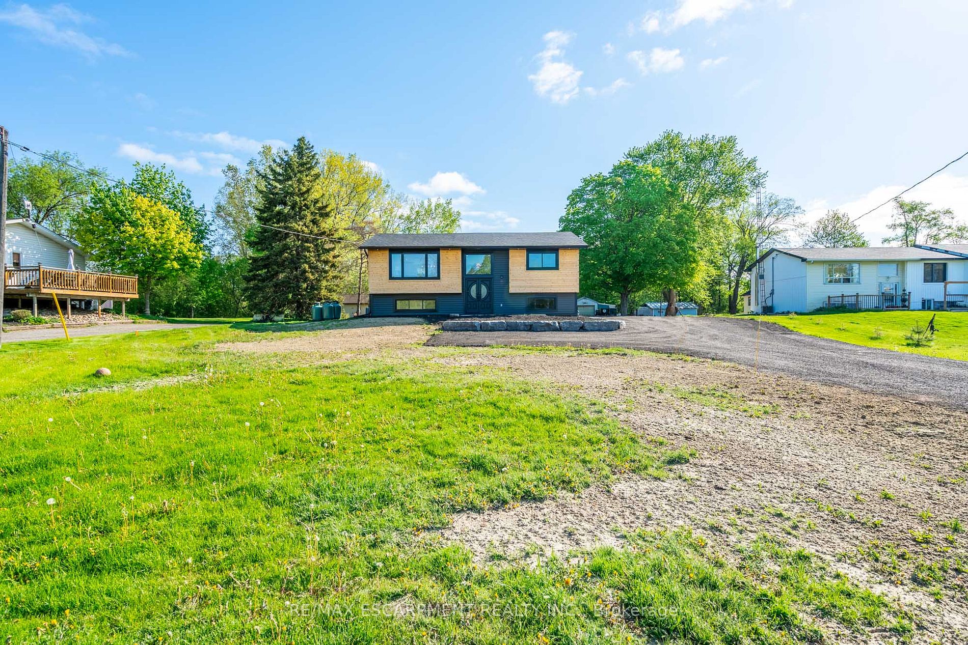 146 7th Concession Rd E