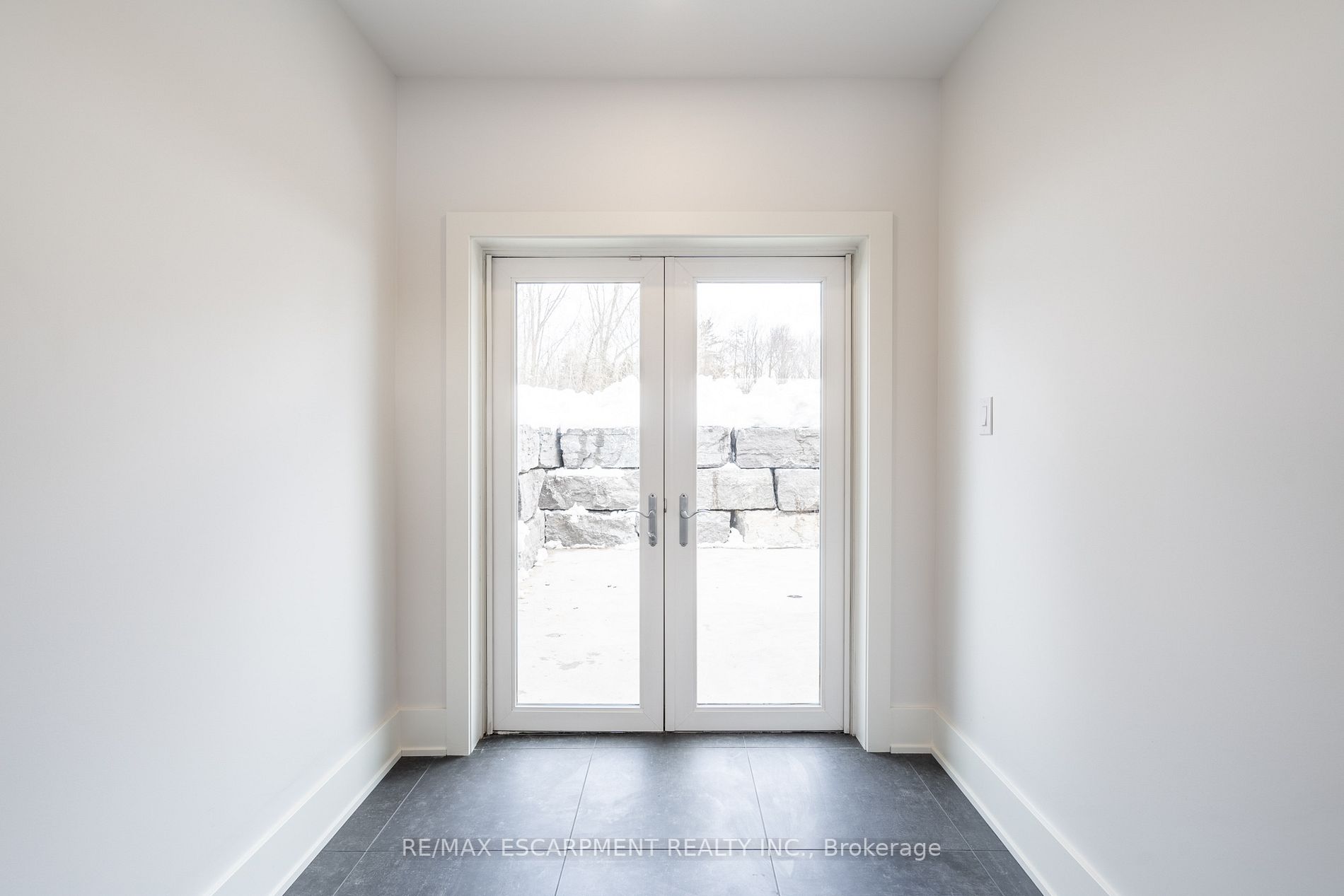 146 7th Concession Rd E