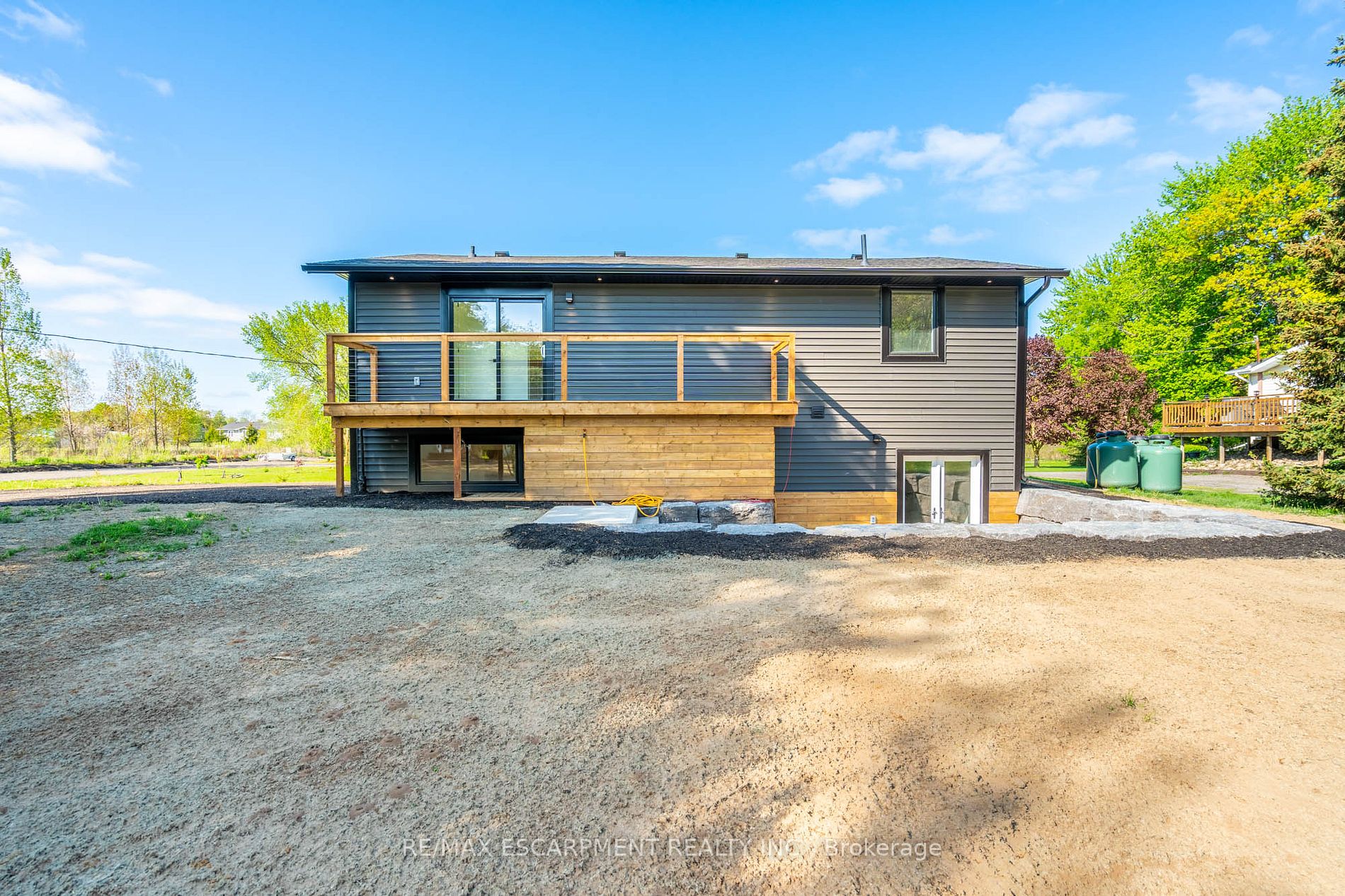 146 7th Concession Rd E
