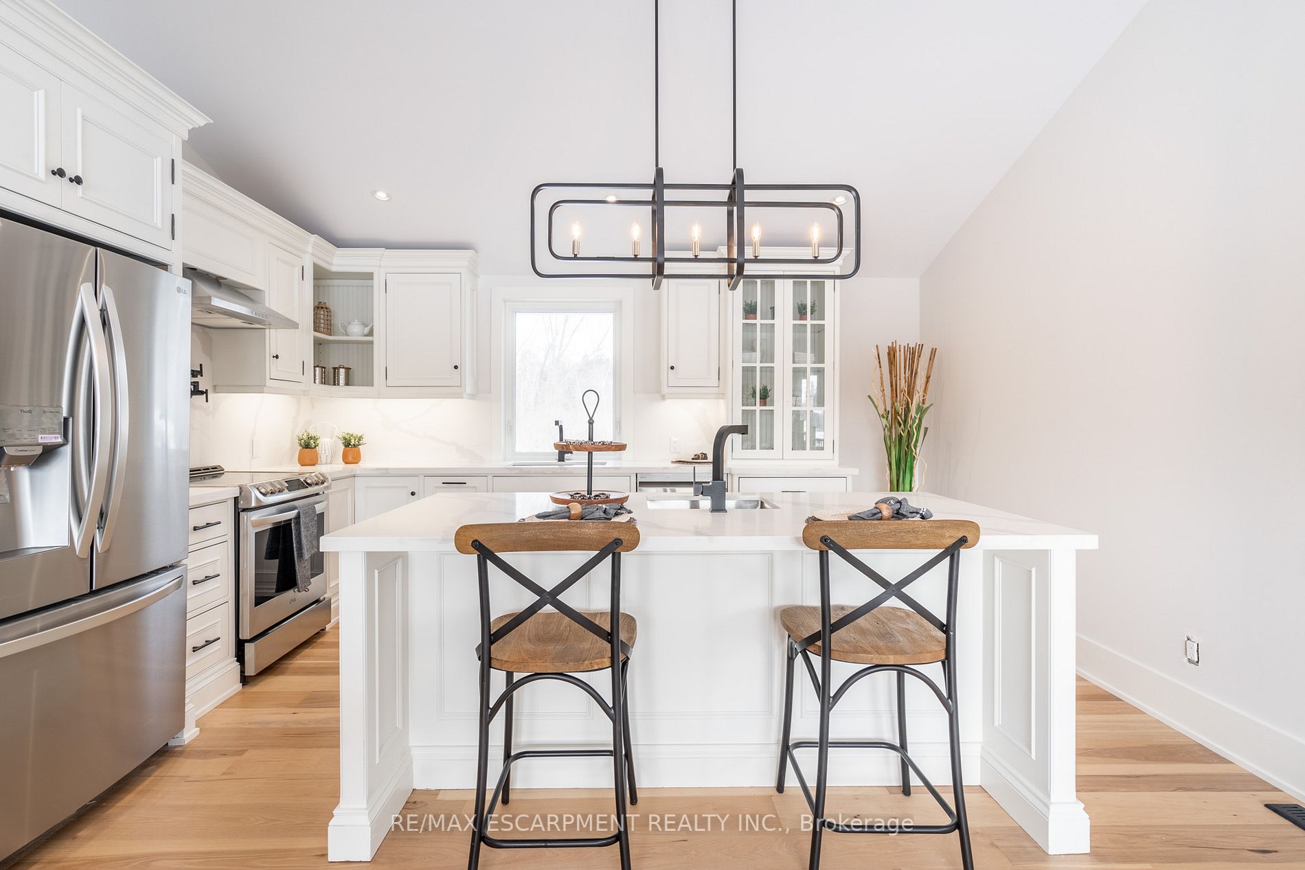 146 7th Concession Rd E