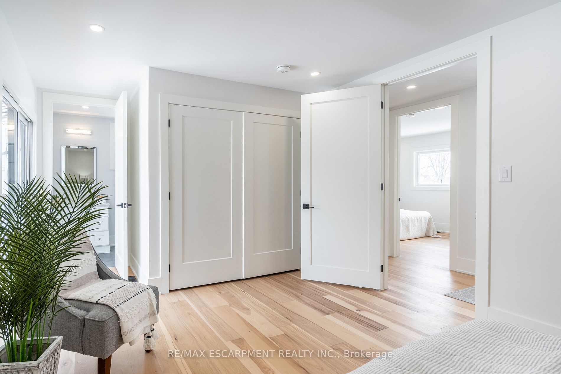 146 7th Concession Rd E