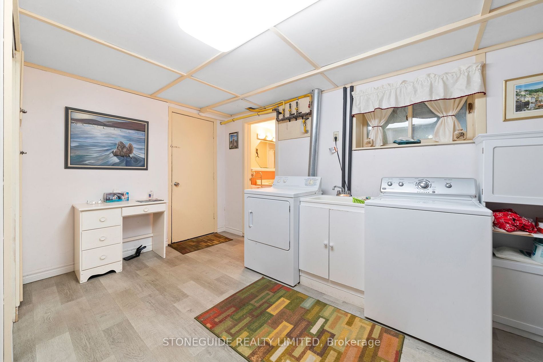 78 Lakeshore Blvd