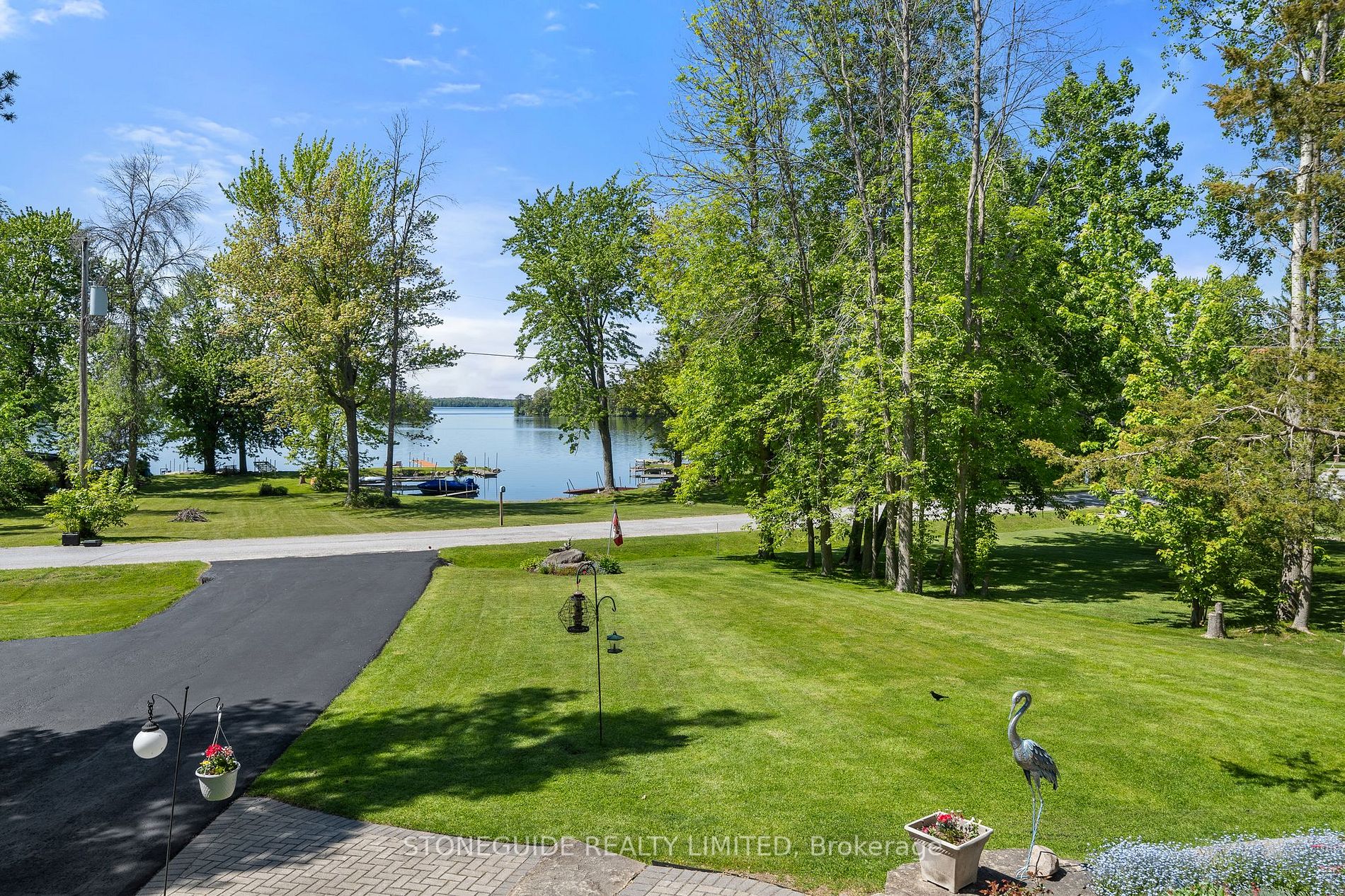 78 Lakeshore Blvd