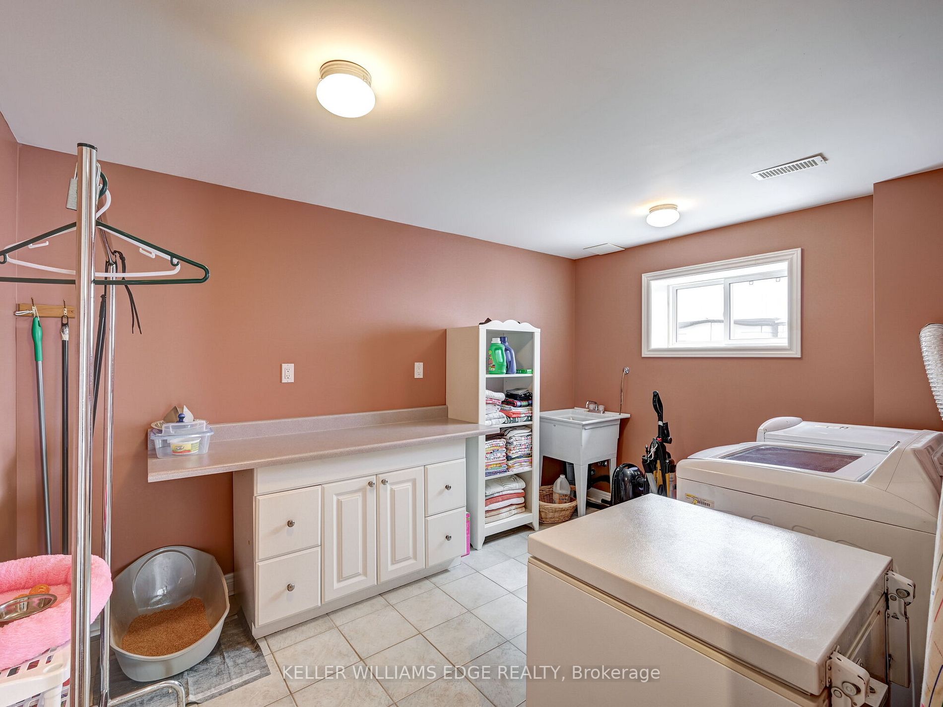 79 Ann St