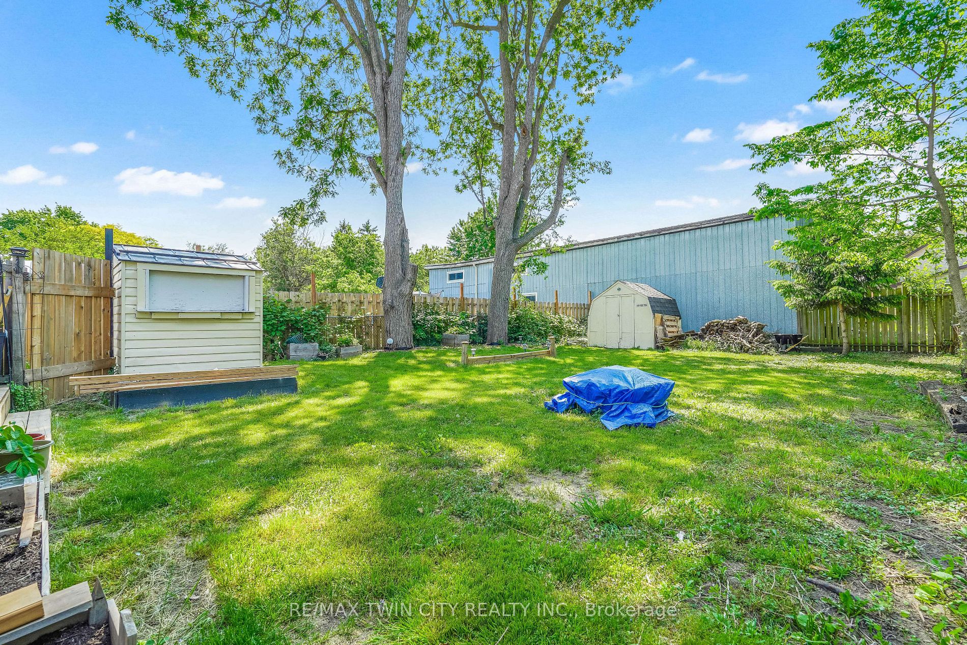 21 Elgin St
