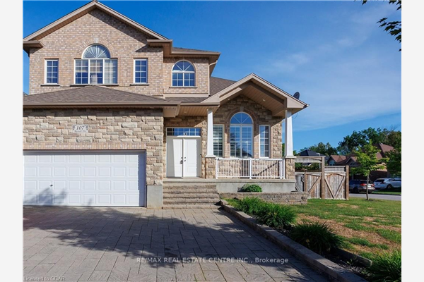 107 Revell Dr N, Centre Wellington