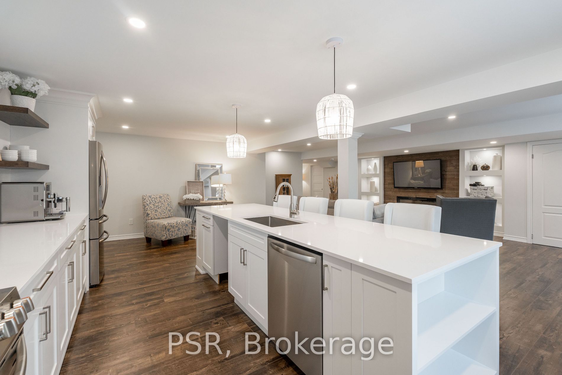 16 Masters Creek Blvd