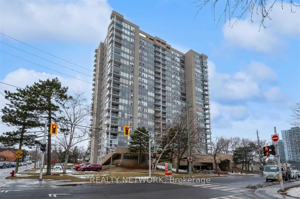 75 Queen Street N, #1802