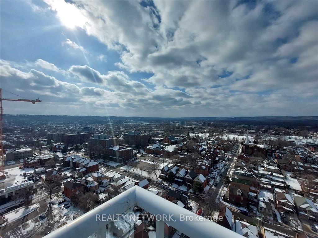 75 Queen Street N, #1802