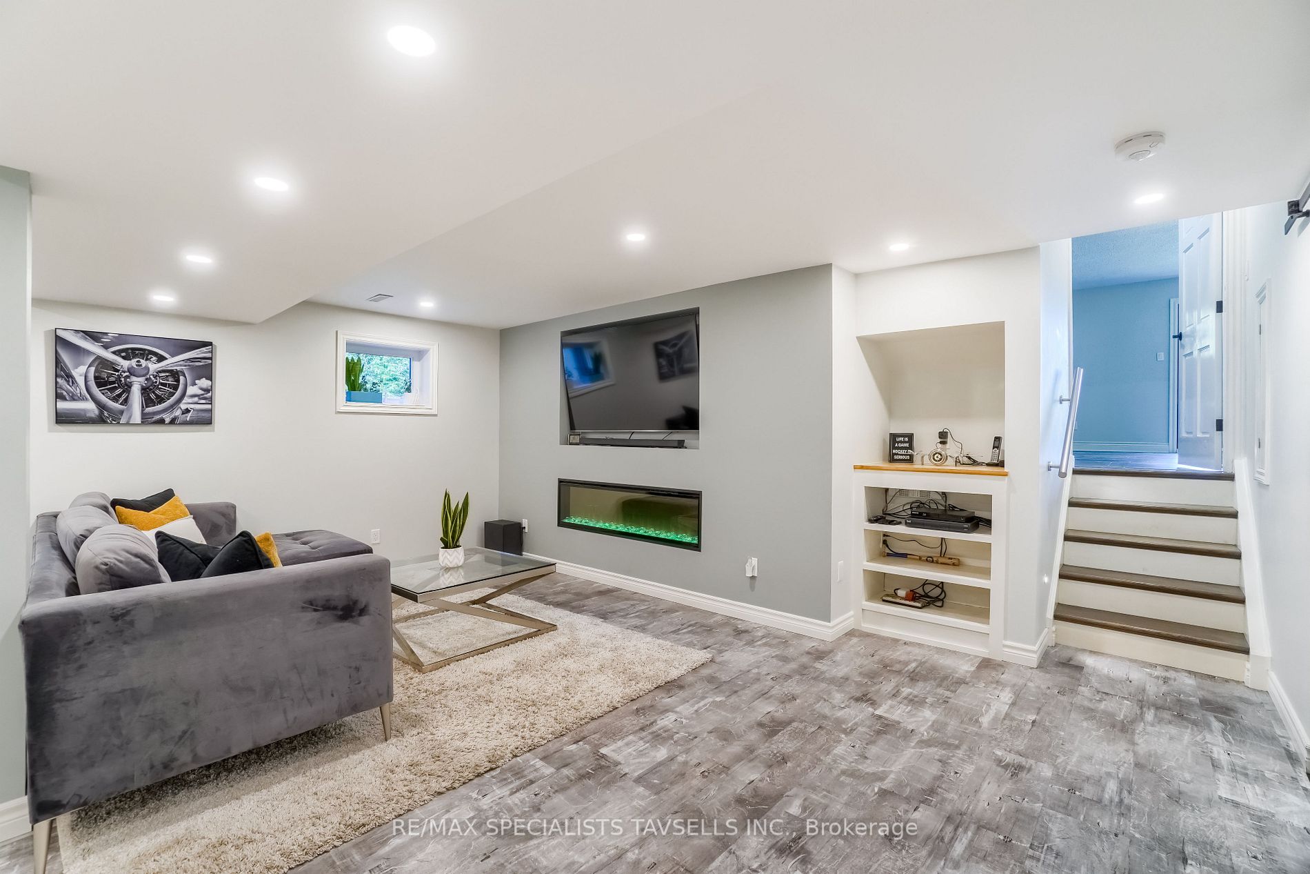 18 Crago Road
