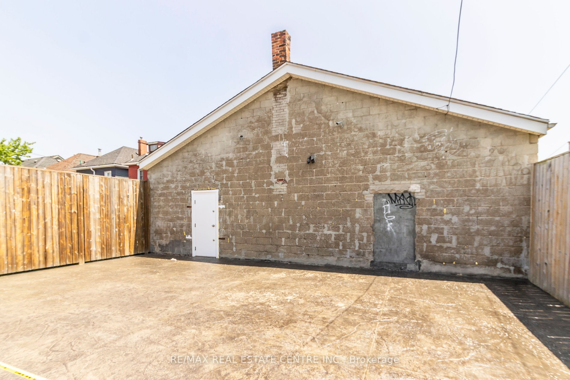 Listing X6090032 - Large Photo # 17