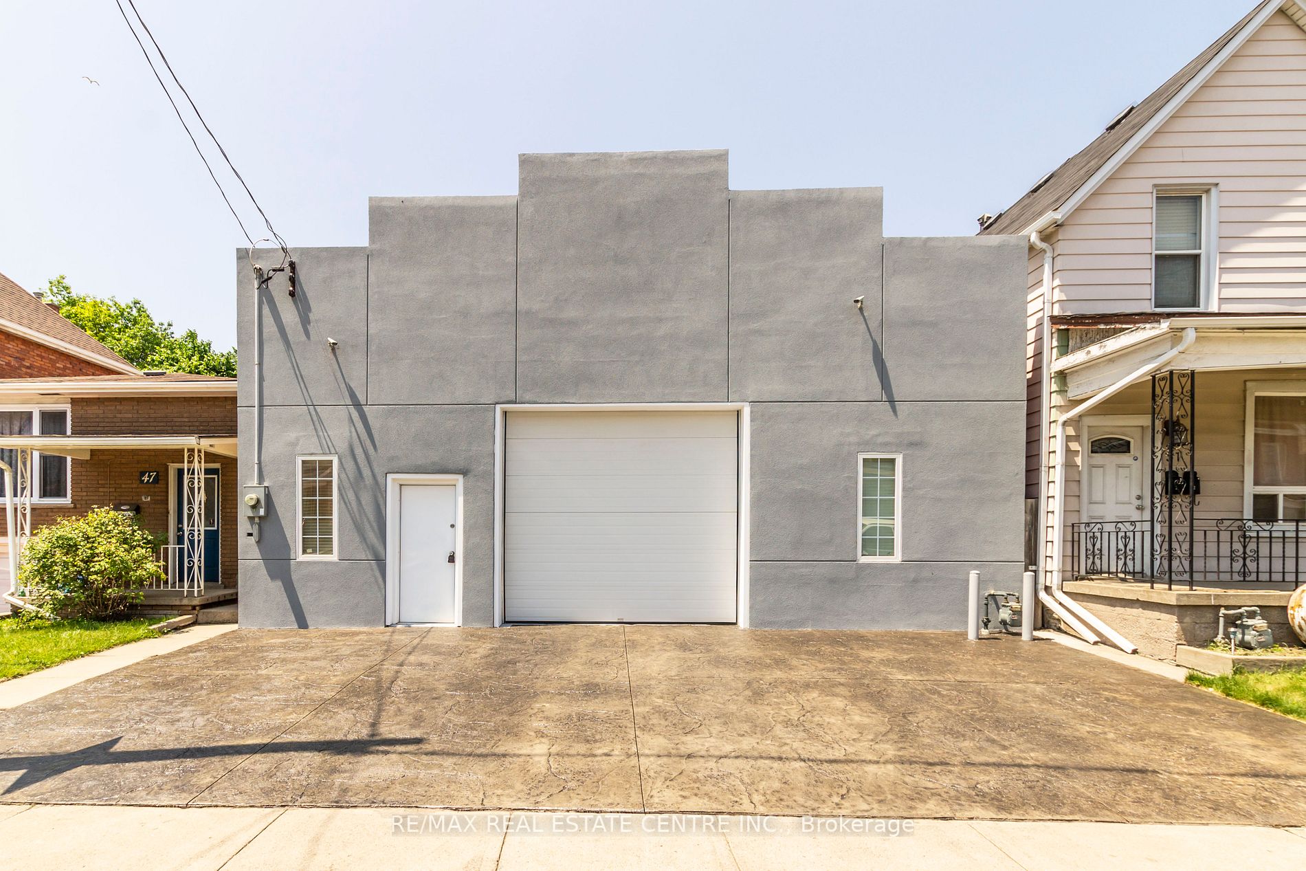 Listing X6090032 - Large Photo # 1