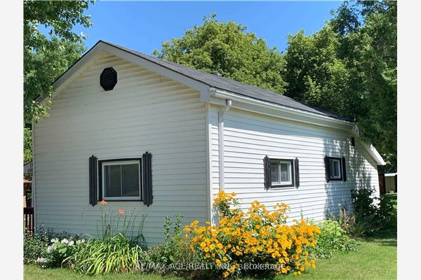 106 King St, Kincardine