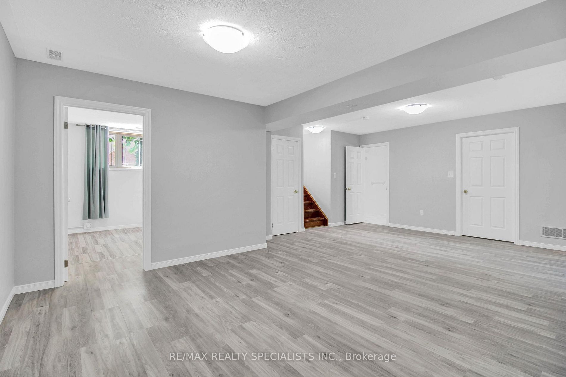 33 Osborn Ave