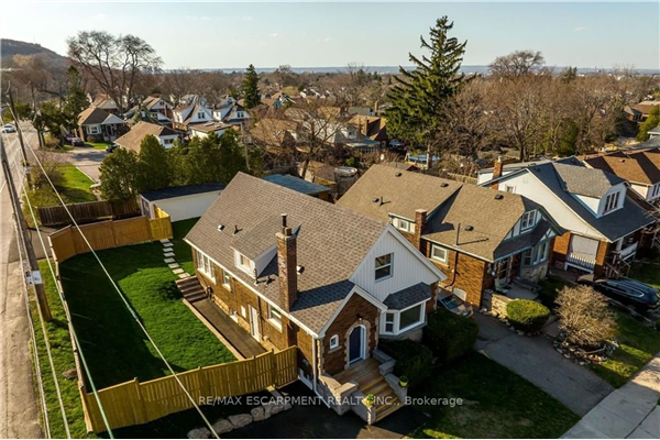 316 Houghton Ave S, Hamilton